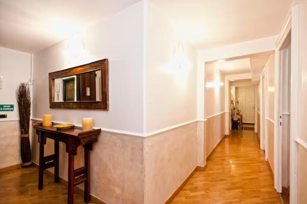 Bed and breakfast Romacentrarte Extérieur photo